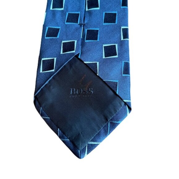 Hugo Boss 57 x 3.5 Blue Square Design Silk Made in Italy Neck Tie - Picture 3 of 3